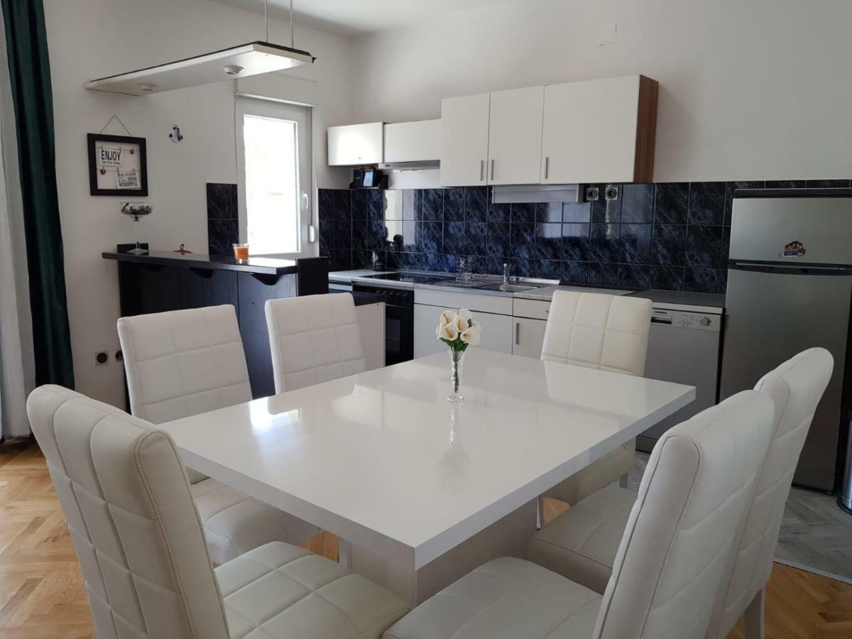 Apartment Mate Kaštela Exteriör bild