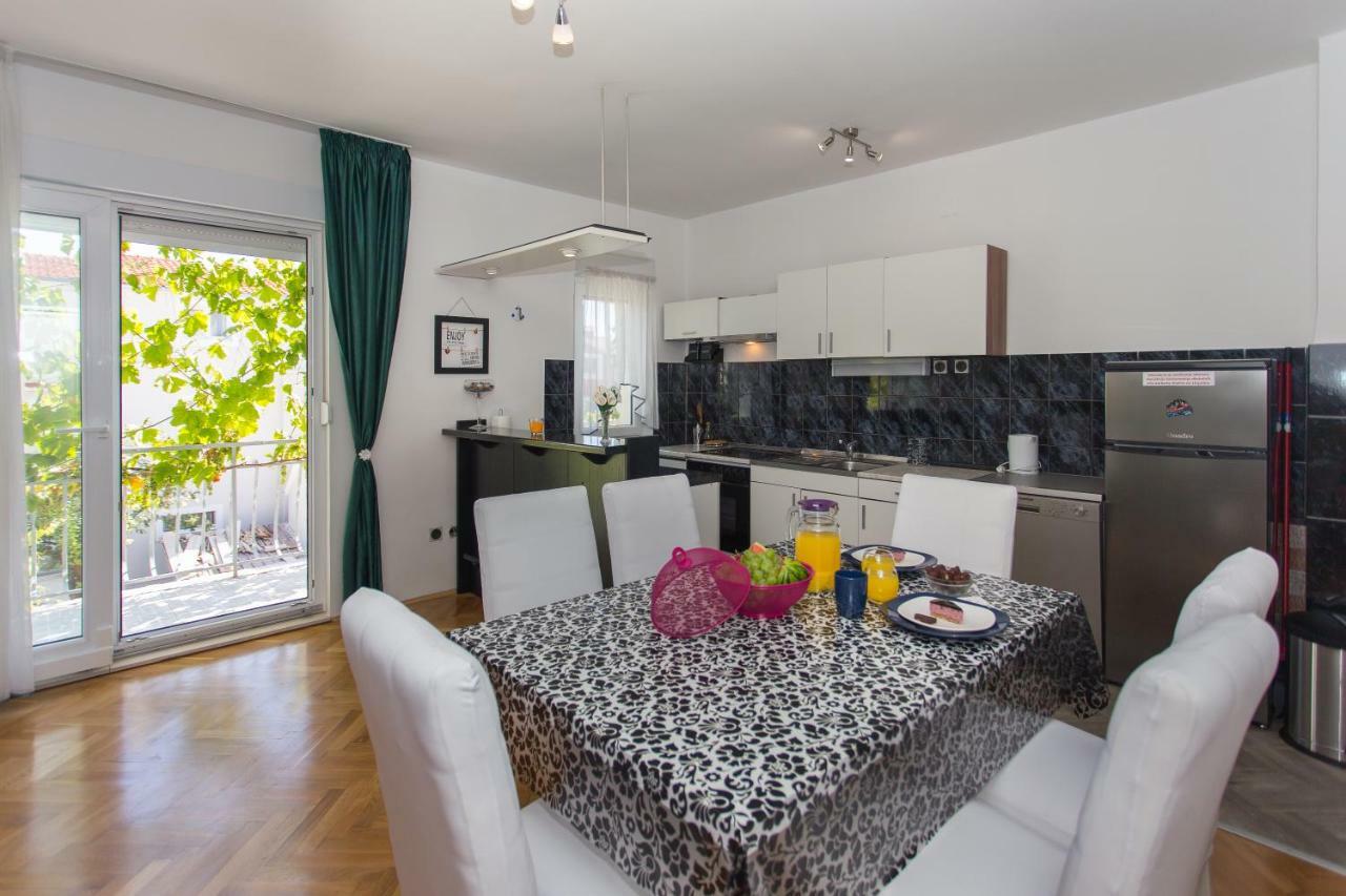 Apartment Mate Kaštela Exteriör bild