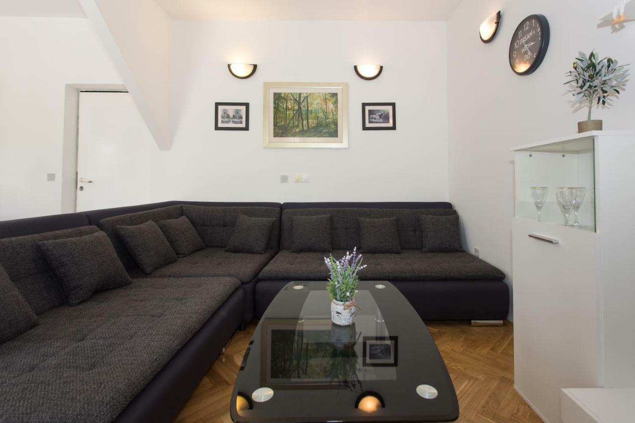 Apartment Mate Kaštela Exteriör bild